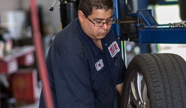 tire mechanic