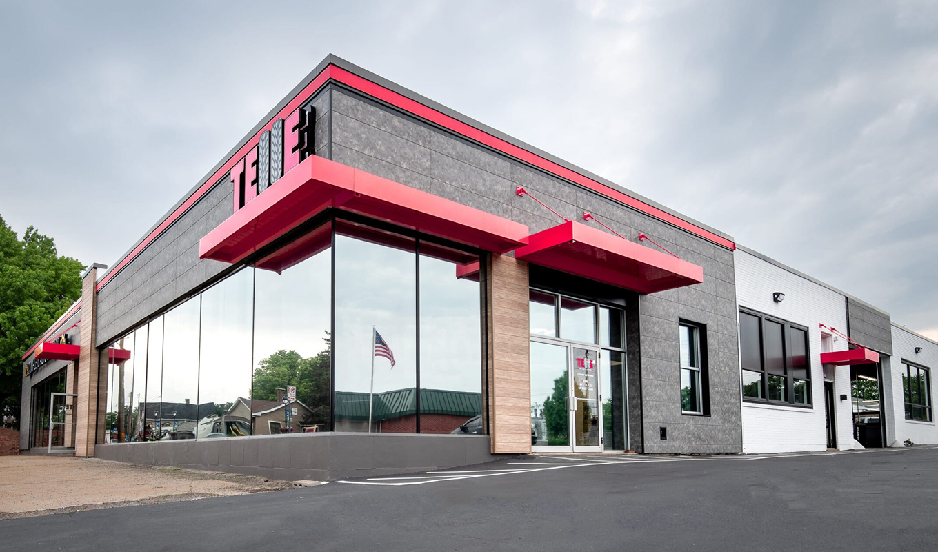 The exterior of the Telle Tire & Auto Center location in Webster Groves, MO.