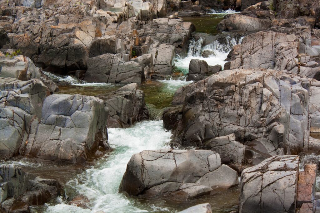 Waterfalls at Johnson Shuts Ins State Park, Missouri.